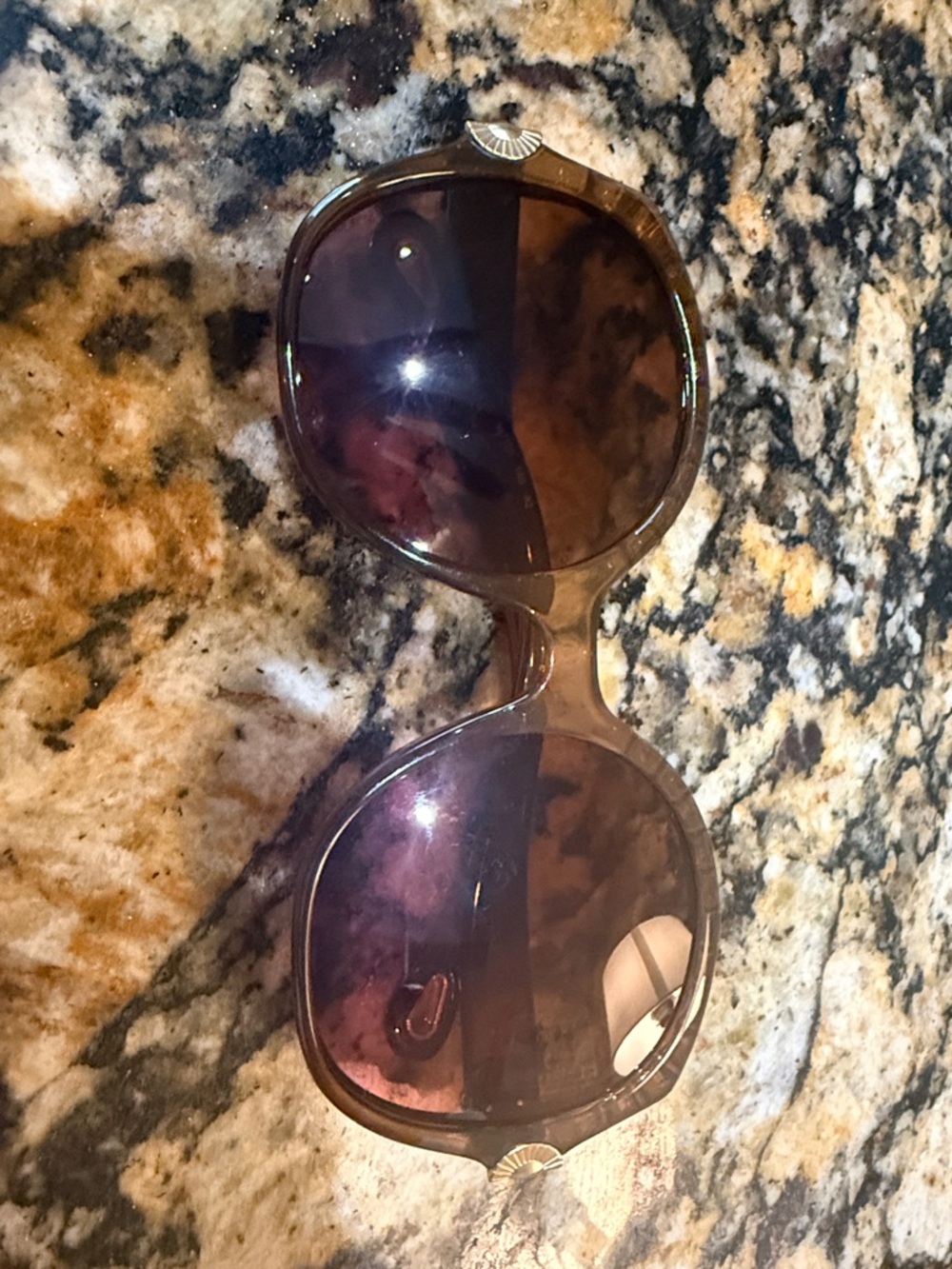 Chloe Oversized Brown Gradient Sunglasses with Subtle Gold Accents